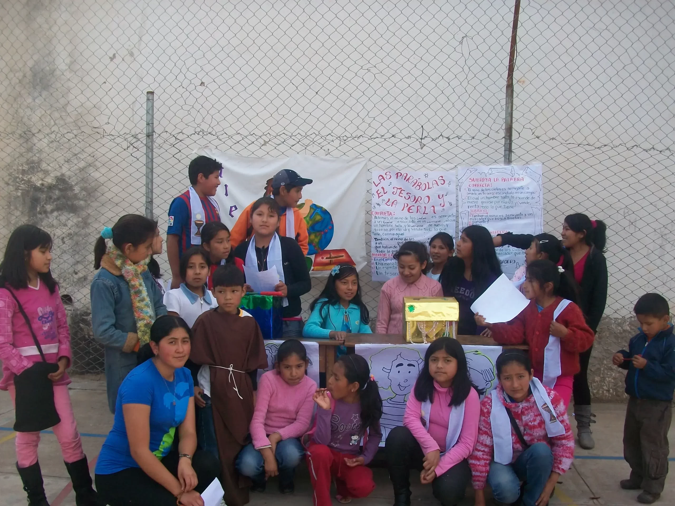 2011 feria bíblica parroquial 2 (6)